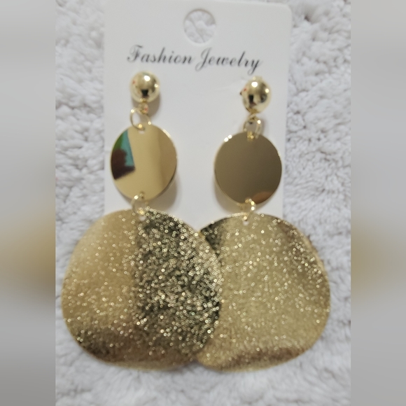 Gold earrings - Picture 2 of 4